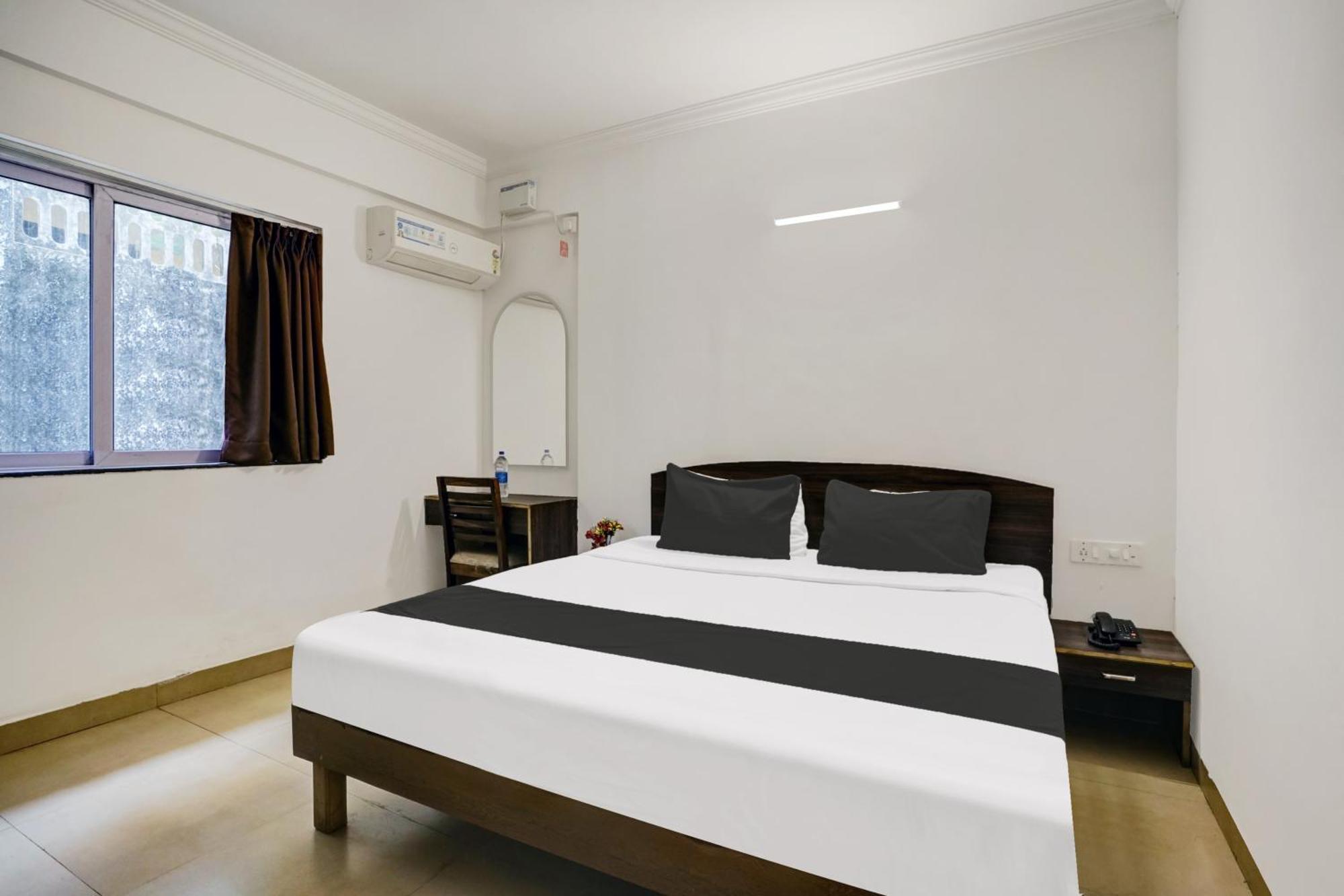 Super Hotel O Porvorim Sangolda Bagian luar foto