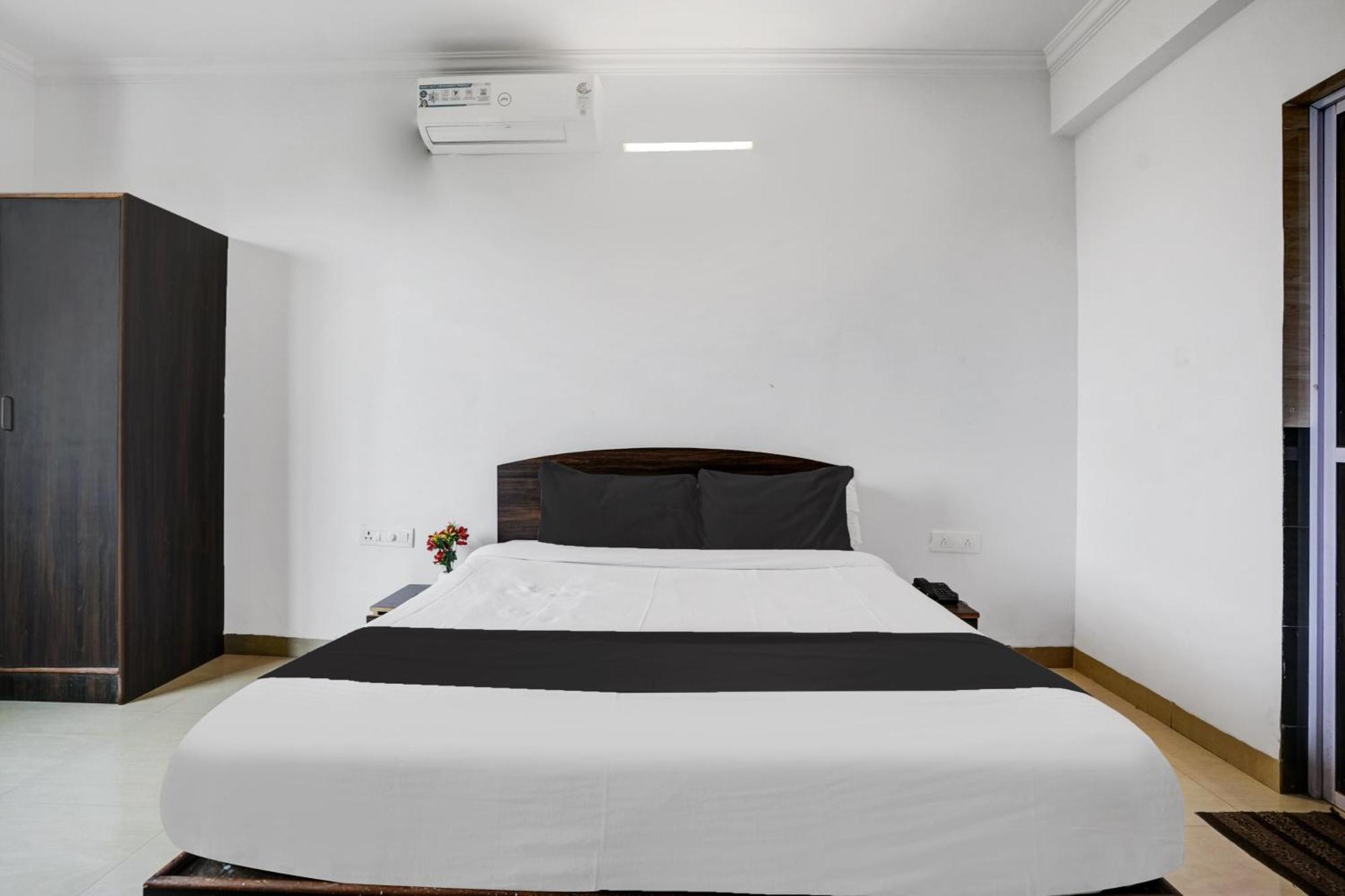 Super Hotel O Porvorim Sangolda Bagian luar foto