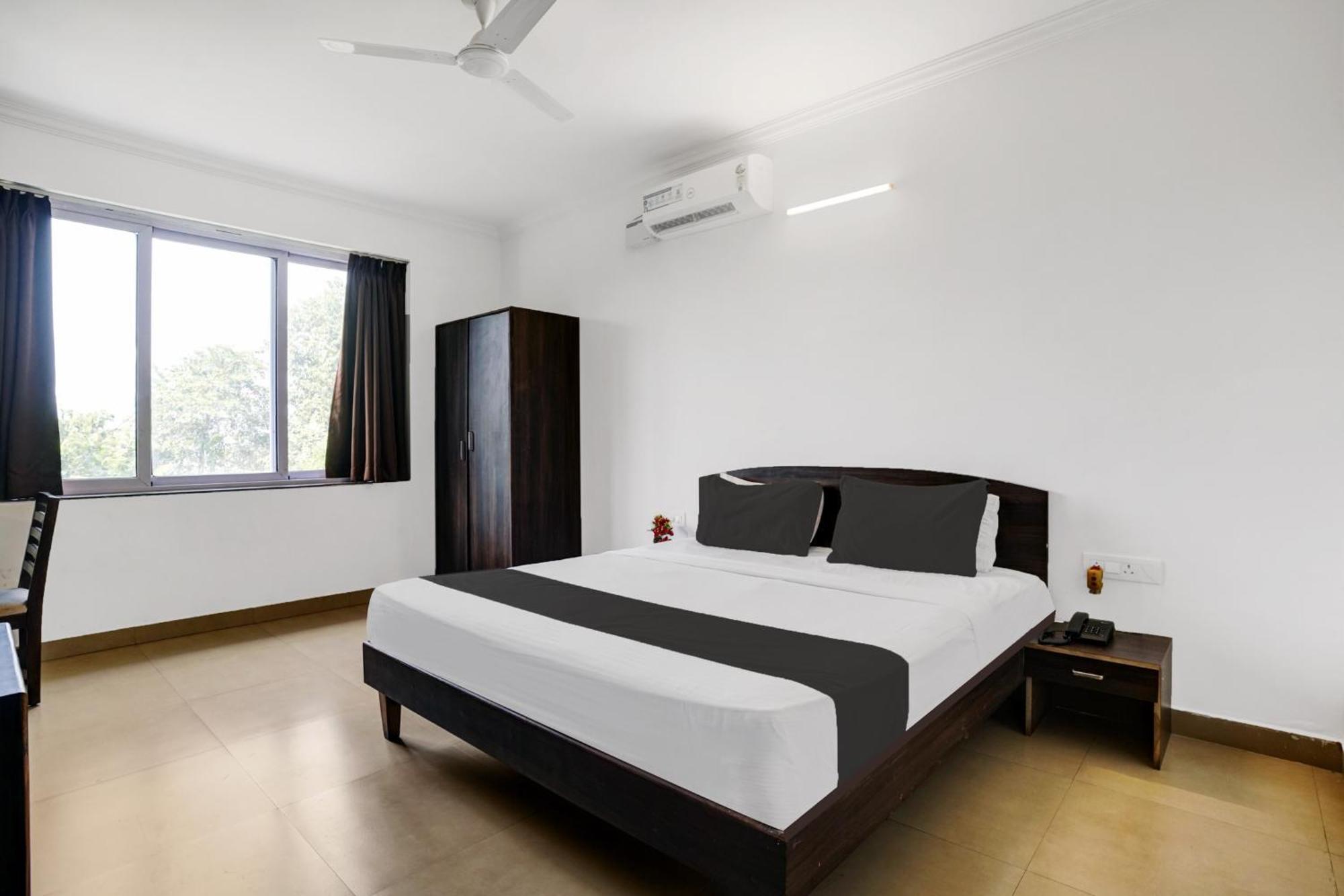 Super Hotel O Porvorim Sangolda Bagian luar foto